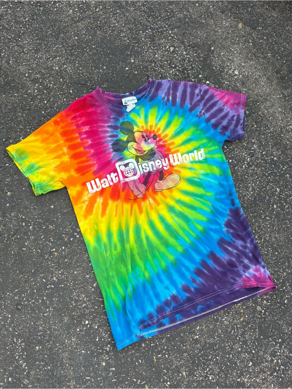 Vibrant Disney Parks Mickey Mouse tie-dye tee 🌈✨